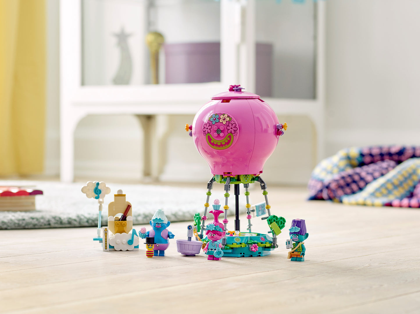 Poppy's Air Balloon Adventure