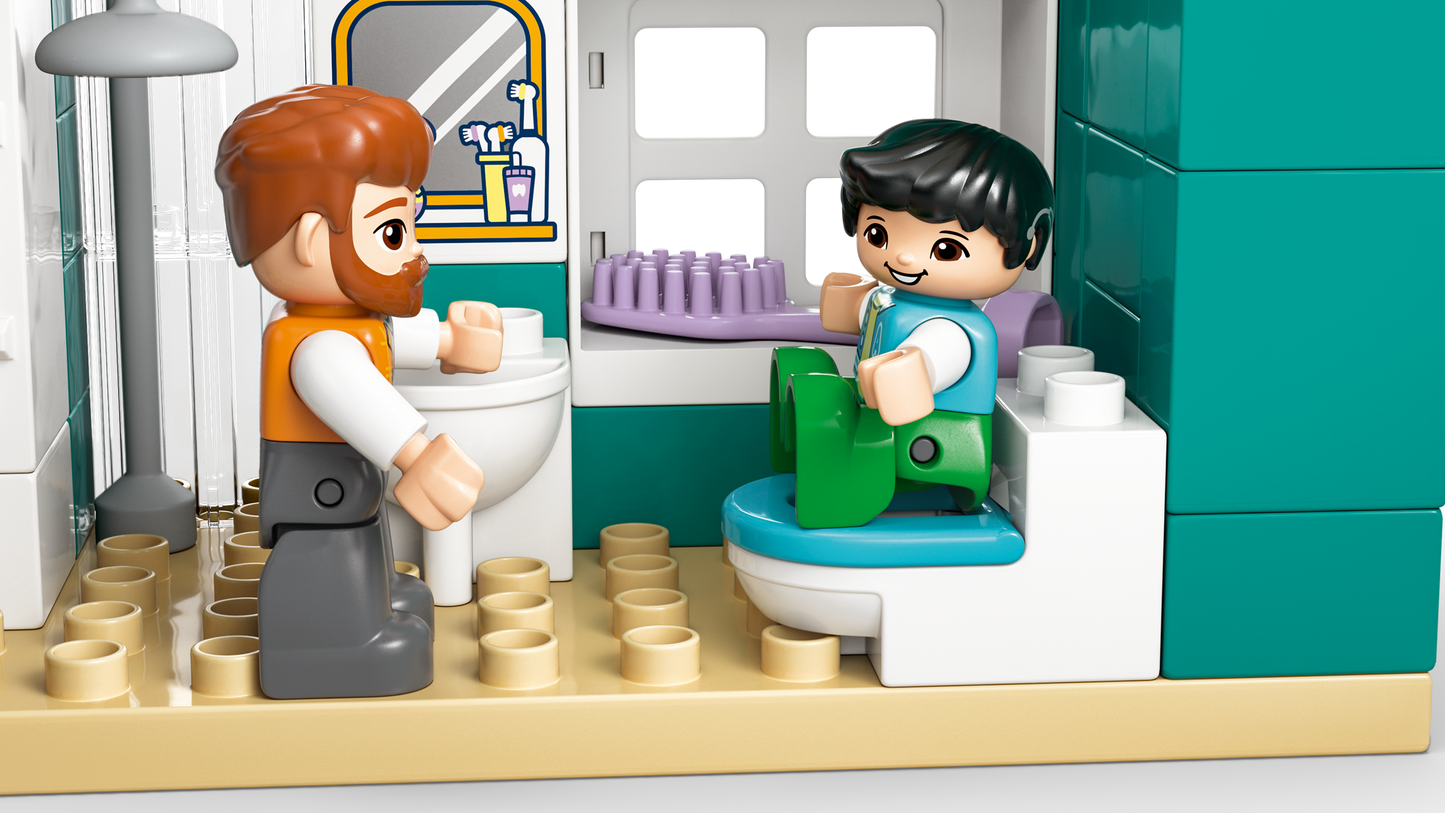 3 in 1 Modern Family House with Figures