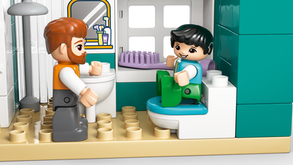 3 in 1 Modern Family House with Figures