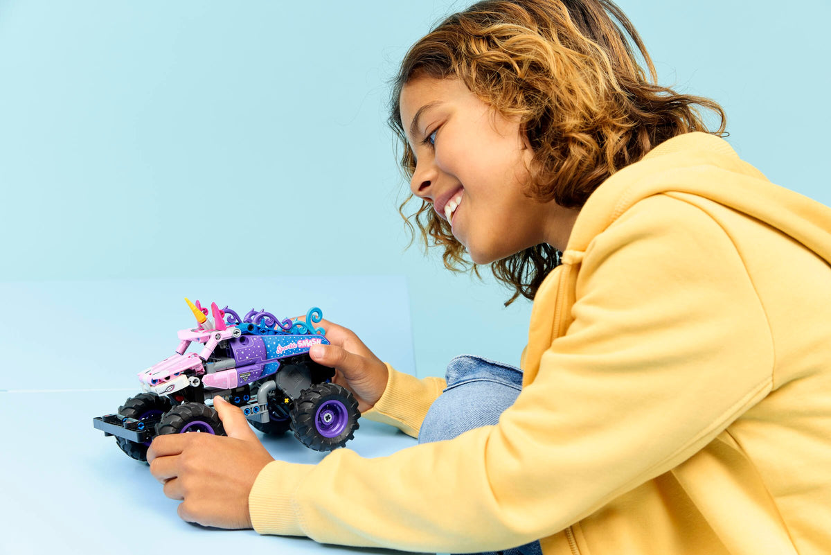 Monster Jam™ Sparkle Smash™ Pull-Back
