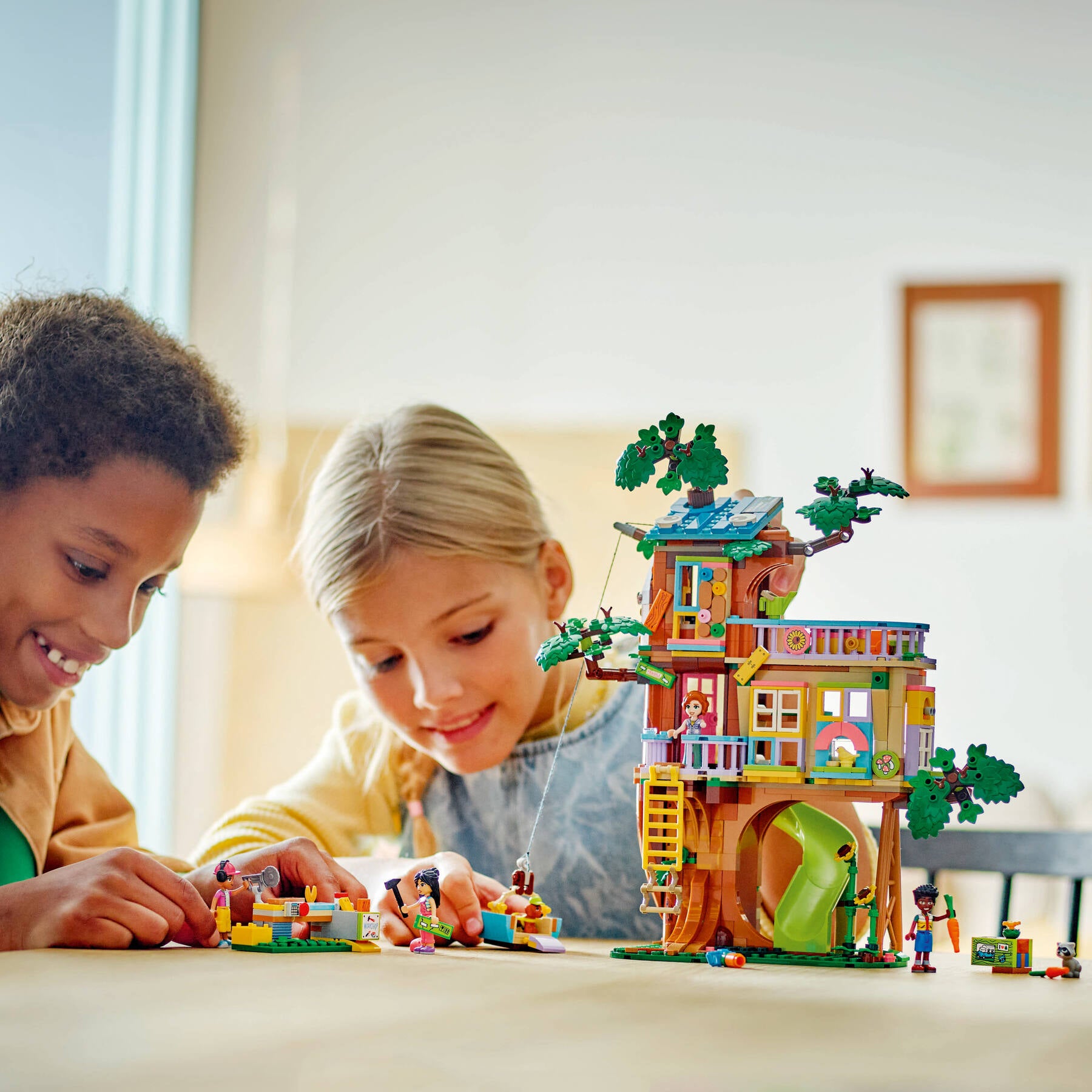 Friendship Tree House Hangout 42652 | LEGO – alab.toys