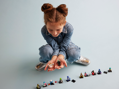 Series 26 - Box of 6 random packs