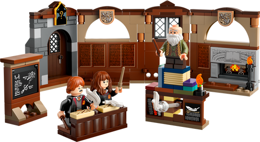 Hogwarts Castle: Charms Class