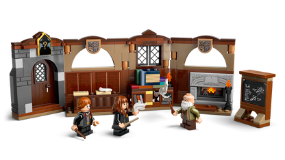 Hogwarts Castle: Charms Class