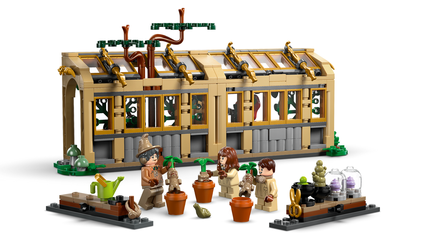 Hogwarts™ Castle: Herbology Class