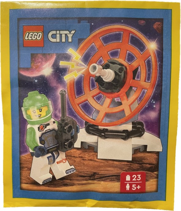 undefined set 952411Astronaut with Equipment 