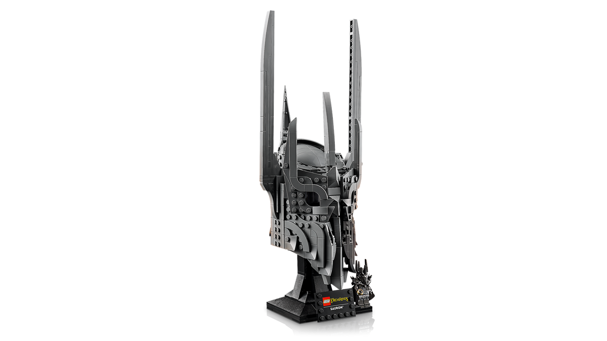 The Lord of the Rings: Sauron's Helmet