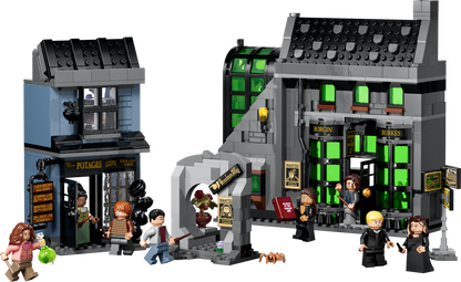 Knockturn Alley™ Wizarding Shops