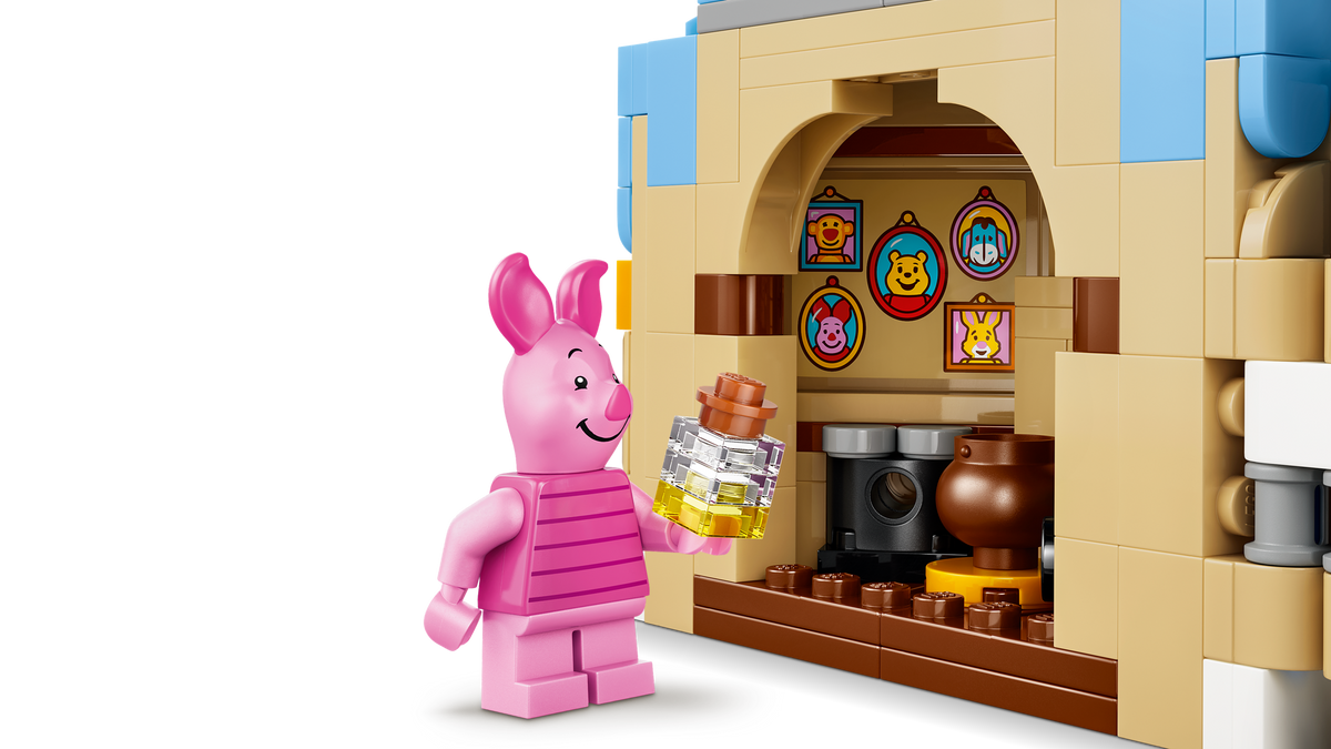 Piglet's Birthday Fun