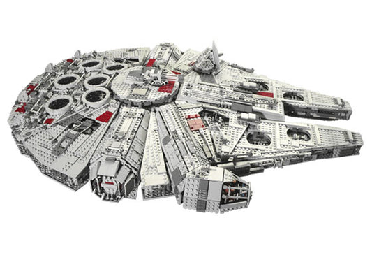Ultimate Collector's Millennium Falcon