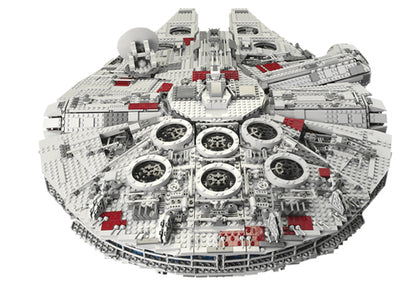 Ultimate Collector's Millennium Falcon