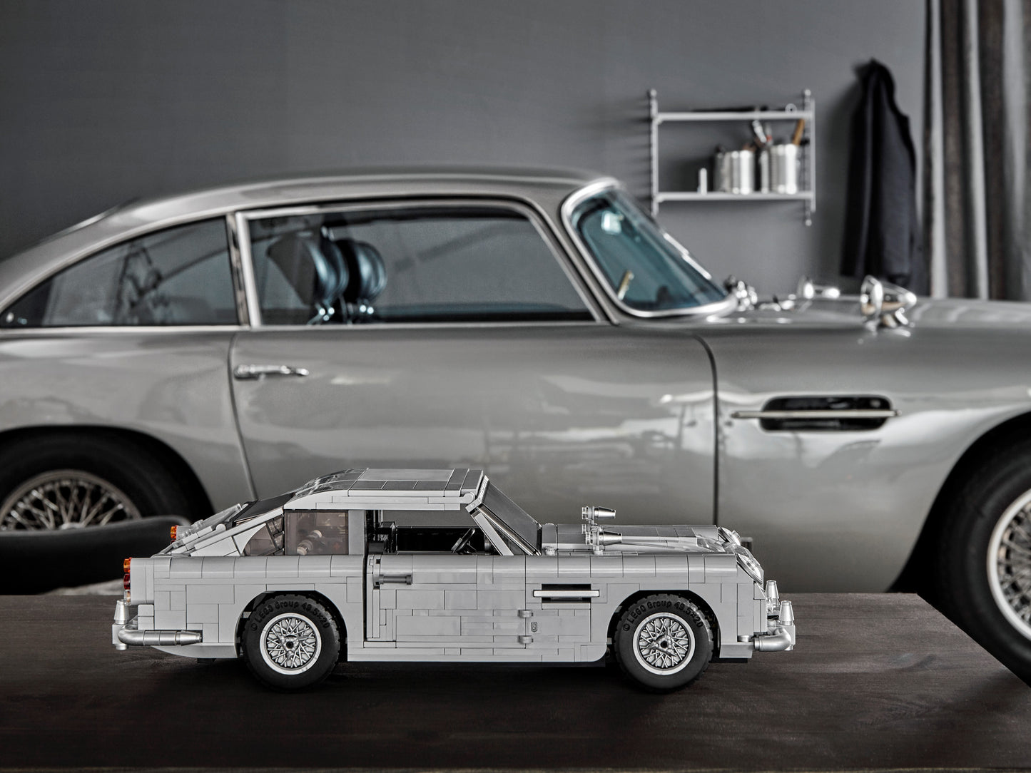 James Bond Aston Martin DB5