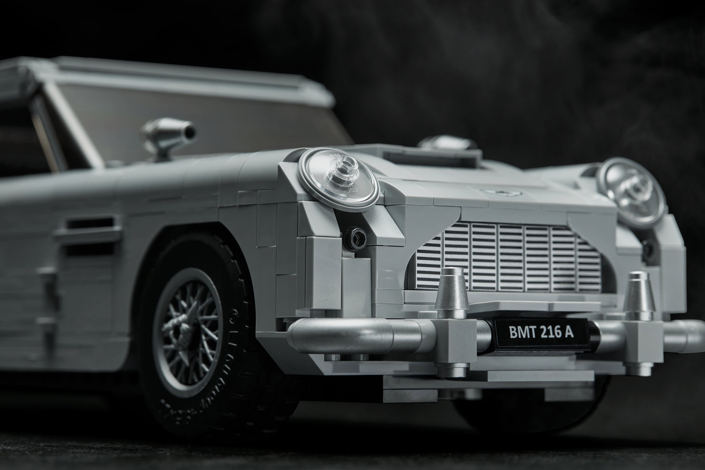 James Bond Aston Martin DB5