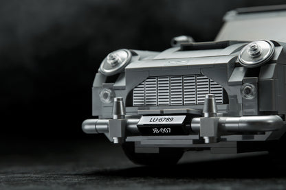 James Bond Aston Martin DB5