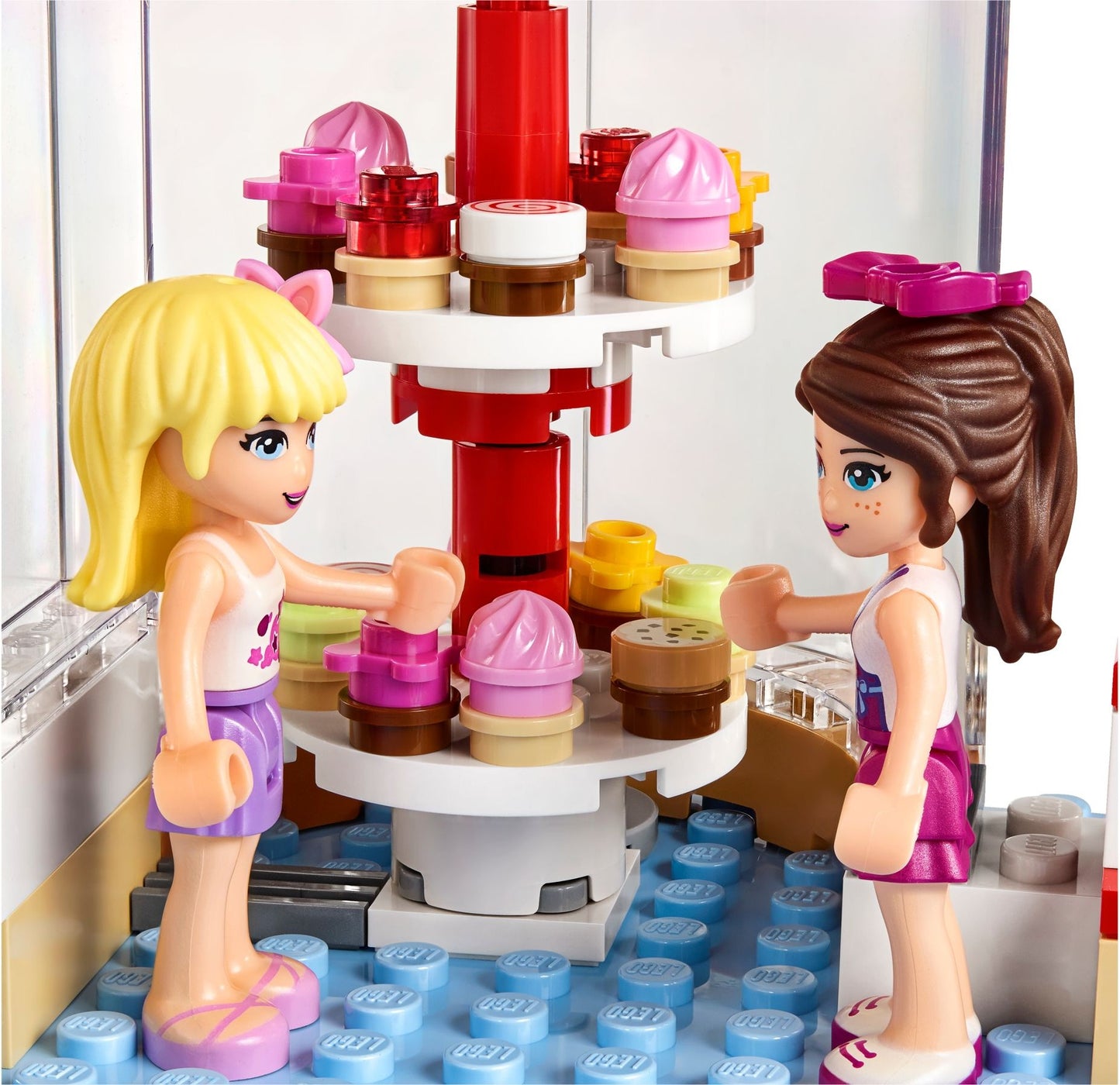 Heartlake Cupcake Cafe