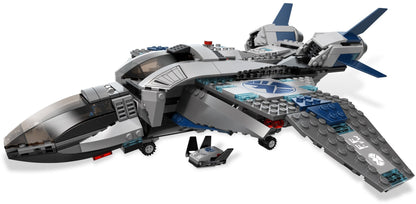 Quinjet Aerial Battle
