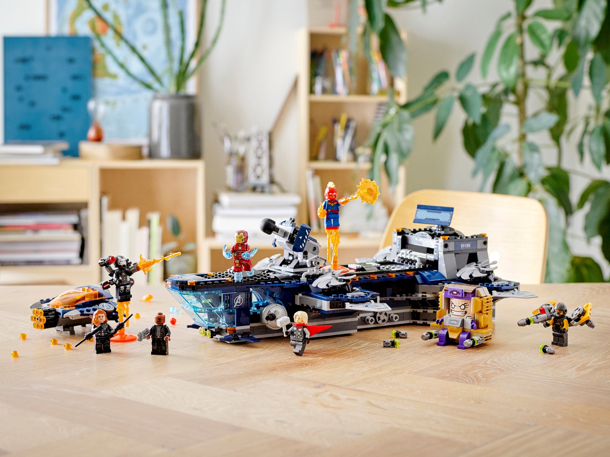 LEGO® set 76153